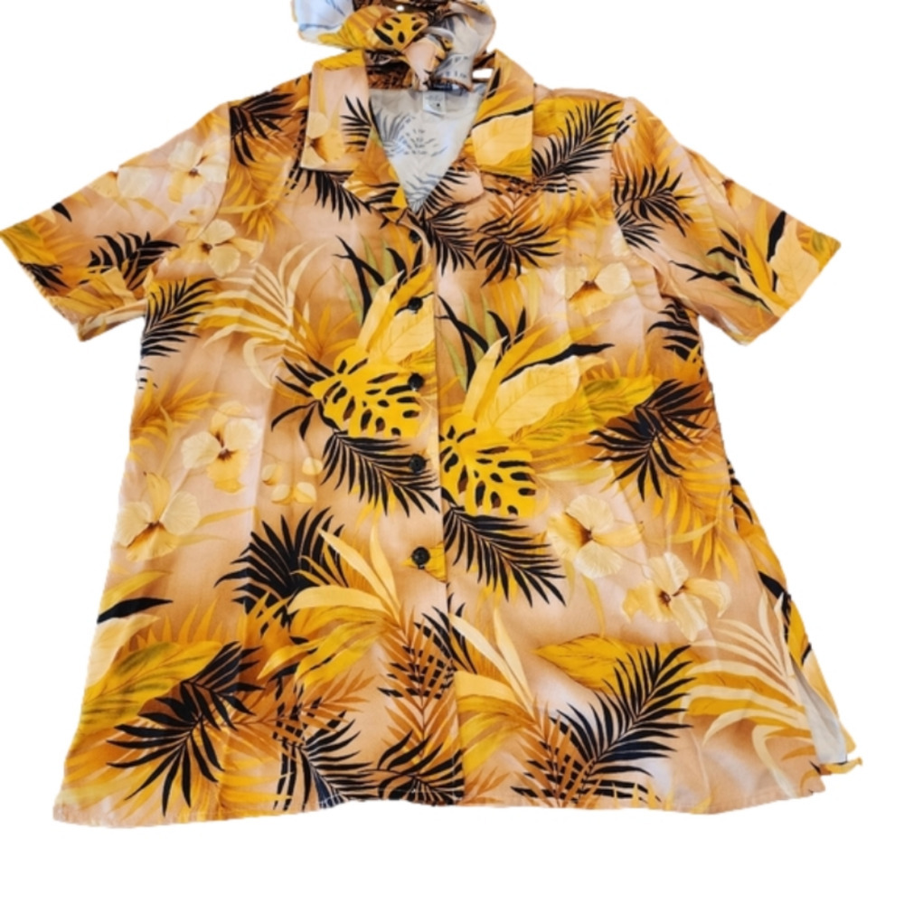 Vintage Maggie sweet moonlight tropical Hawaiian button down floral shirt M